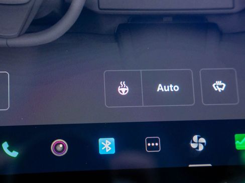 Used 2023 Tesla Model X Plaid image 22