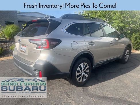 Used 2020 Subaru Outback Premium AWD/4WD image 4