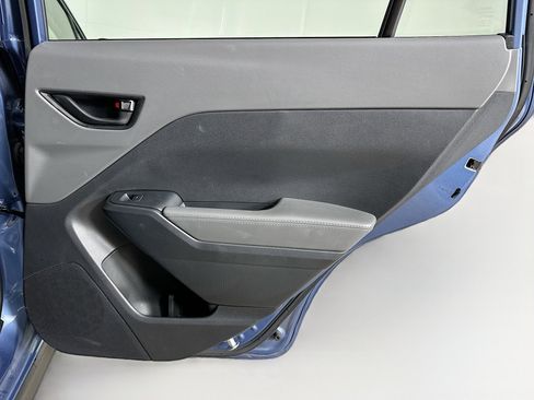 Used 2024 Subaru Crosstrek 2.0i Premium image 30