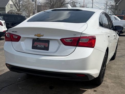 Used 2018 Chevrolet Malibu LT FWD image 13