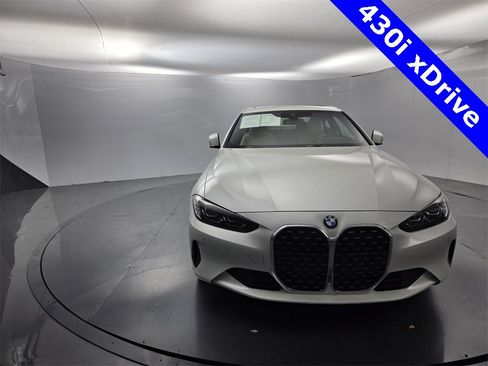 Used 2021 BMW 430i xDrive Coupe w/ Premium Package image 4