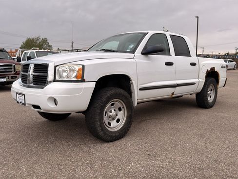 Used 2007 Dodge Dakota SLT AWD/4WD image 3