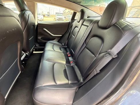 Used 2020 Tesla Model 3 Standard Range RWD image 16