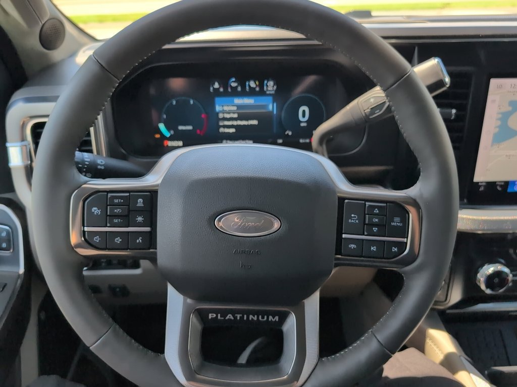 New 2026 Ford F250 Platinum w/ Platinum Plus Package AWD/4WD image 16