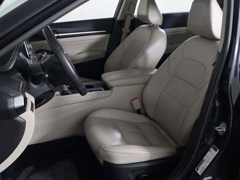 Used 2019 Nissan Altima 2.5 Platinum image 31