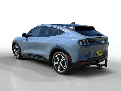 Used 2023 Ford Mustang Mach-E Premium image 3