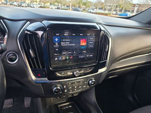 Certified 2023 Chevrolet Traverse LT image 15