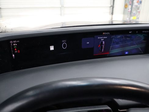 Used 2024 Lincoln Nautilus Reserve w/ Equipment Group 202A image 16