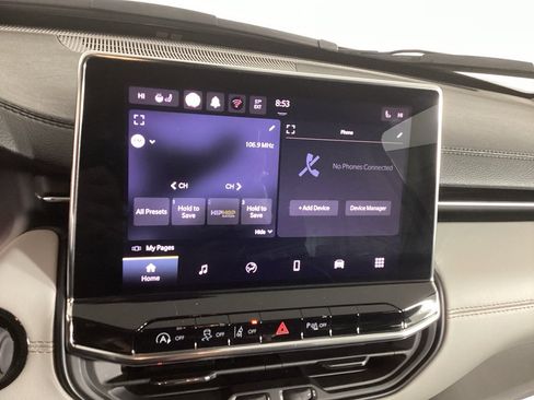 Used 2022 Jeep Compass Limited image 29