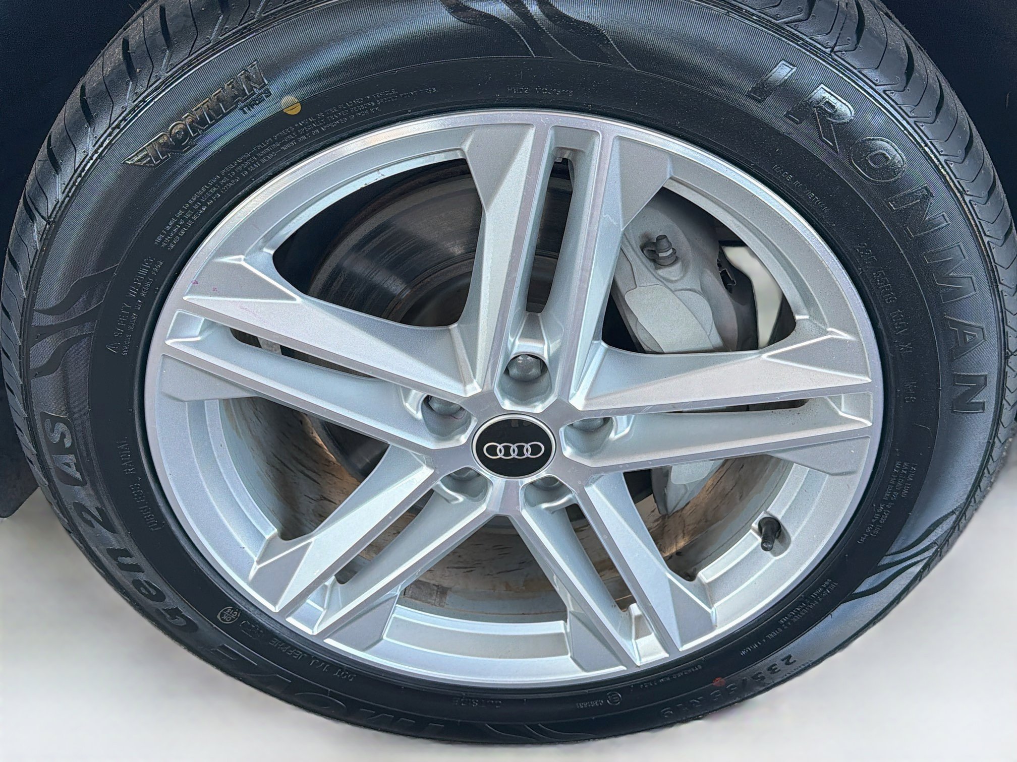 Used 2021 Audi Q5 e Premium Plus w/ Premium Plus Package AWD/4WD image 11