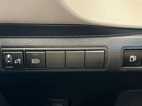 Certified 2023 Toyota Corolla LE FWD image 27