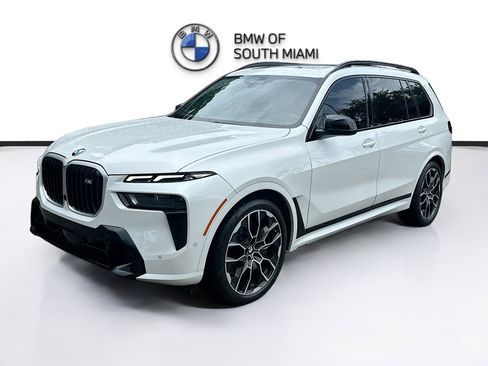 Certified 2025 BMW X7 M60i AWD/4WD image 3