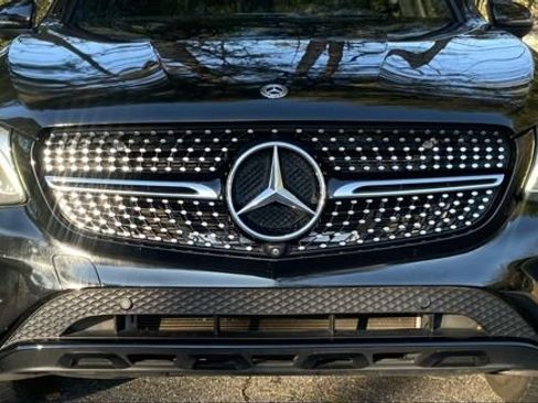 Used 2019 Mercedes-Benz GLC 300 GLC 300 Coupe w/ AMG Line image 11