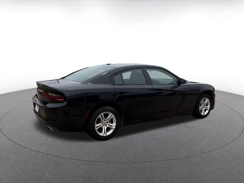 Used 2022 Dodge Charger SXT RWD image 14