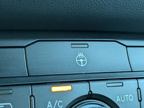 Used 2024 Dodge Durango R/T w/ Blacktop Package image 39