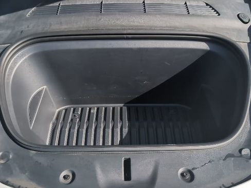 Used 2023 Tesla Model Y Long Range image 21