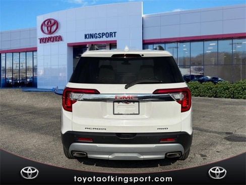 Used 2023 GMC Acadia SLT image 4