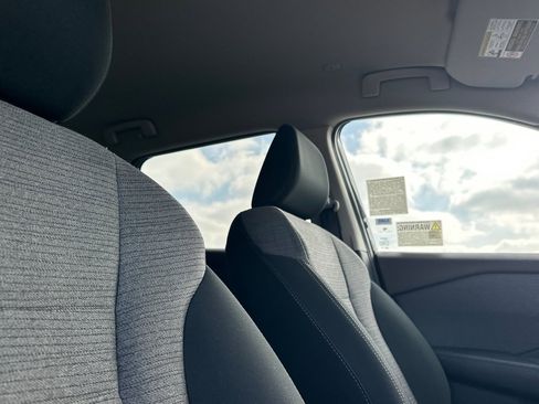 Used 2023 Nissan Rogue SV image 17