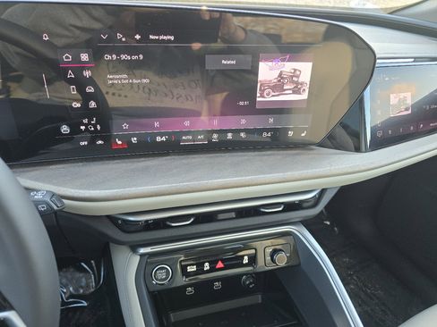 Certified 2025 Audi Q5 Prestige image 44