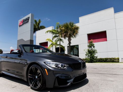 Used 2016 BMW M4 Convertible image 1