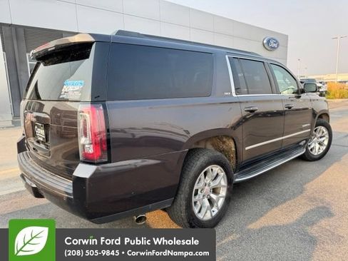 Used 2018 GMC Yukon XL SLT w/ Premium Edition AWD/4WD image 6