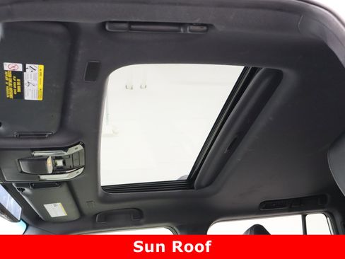 Used 2024 Toyota Land Cruiser image 30