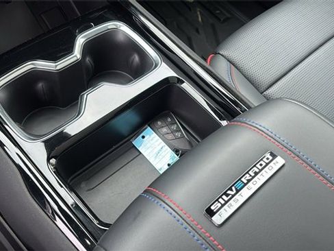 Used 2024 Chevrolet Silverado EV RST image 21