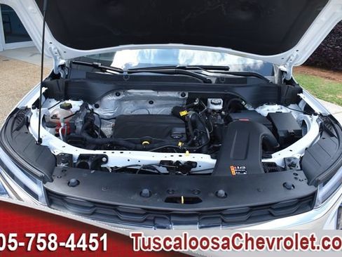Used 2024 Chevrolet Trax LT w/ Driver Confidence Package FWD image 36