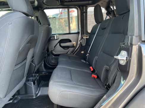 Used 2022 Jeep Wrangler Unlimited Sport S image 6