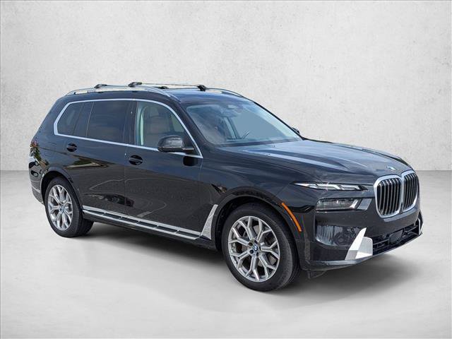 Used 2023 BMW X7 xDrive40i AWD/4WD image 3