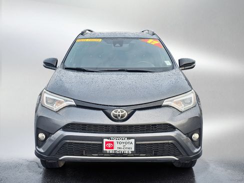 Used 2017 Toyota RAV4 SE w/ Power Extra Value Package AWD/4WD image 8