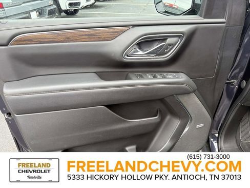 Used 2023 Chevrolet Suburban Premier image 21