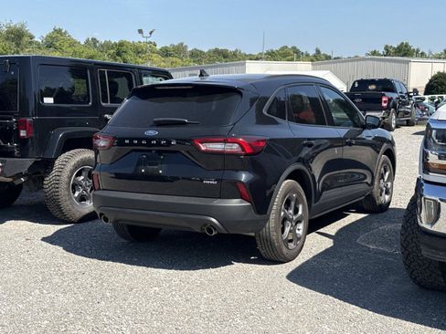 Used 2025 Ford Escape ST-Line Select AWD/4WD image 4