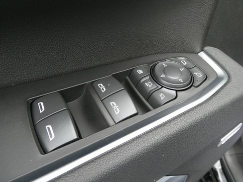 Certified 2025 GMC Sierra 2500 SLT w/ SLT Premium Package AWD/4WD image 25