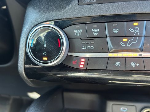 Used 2022 Ford Escape SE w/ Convenience Package image 24