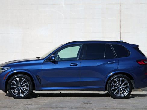 Used 2022 BMW X5 sDrive40i w/ M Sport Package RWD image 53