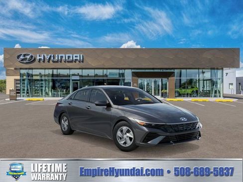 New 2026 Hyundai Elantra SE image 2