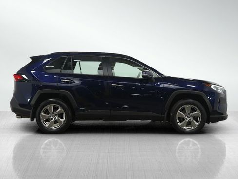 Used 2020 Toyota RAV4 Limited image 6