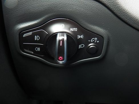 Used 2016 Audi Q5 2.0T Premium Plus w/ Technology Package image 28