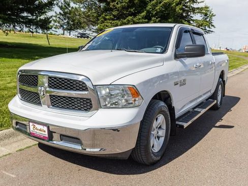 Used 2017 RAM 1500 Classic SLT AWD/4WD image 1