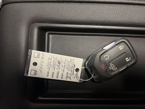 Used 2019 Chevrolet Silverado 1500 LTZ w/ LTZ Premium Package image 21