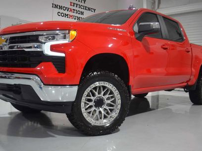 Used 2025 Chevrolet Silverado 1500 LT