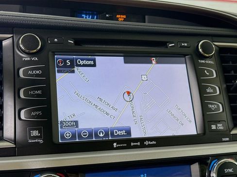 Certified 2019 Toyota Highlander Limited Platinum AWD/4WD image 6