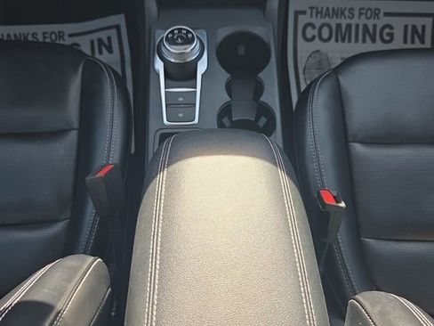 Used 2024 Ford Escape Platinum image 25