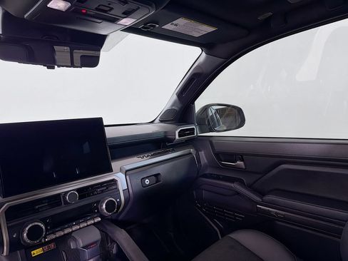 Certified 2025 Toyota Tacoma TRD Off-Road w/ TRD Off Road Premium Package AWD/4WD image 21