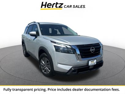 Used 2025 Nissan Pathfinder SV