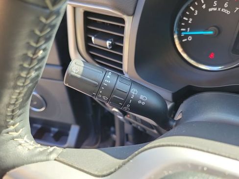 Used 2024 Ford Expedition XLT RWD image 27