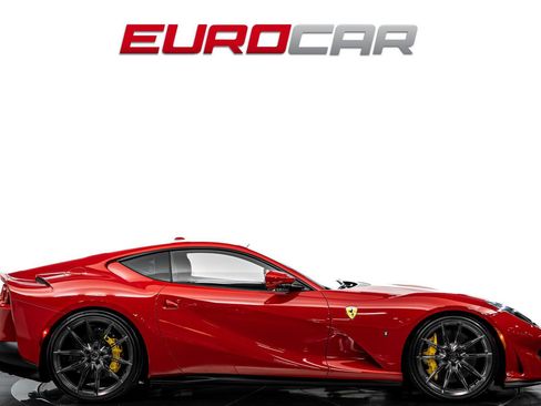 Used 2021 Ferrari 812 Superfast RWD image 6