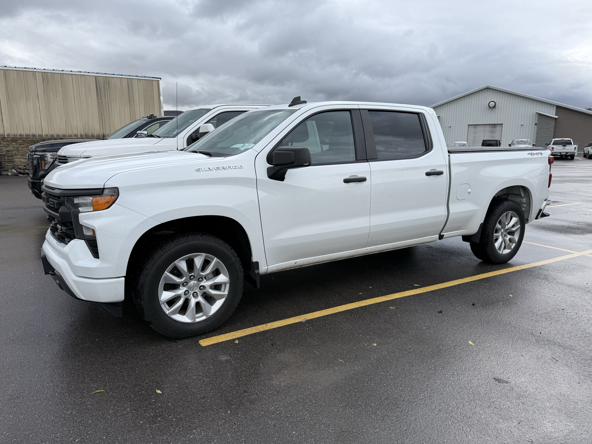 Used 2023 Chevrolet Silverado 1500 Custom AWD/4WD image 4