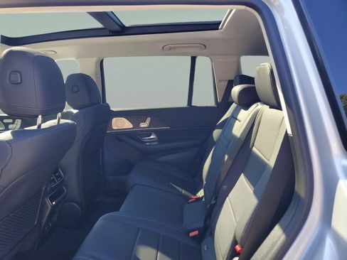 New 2026 Mercedes-Benz GLS 450 4MATIC image 12